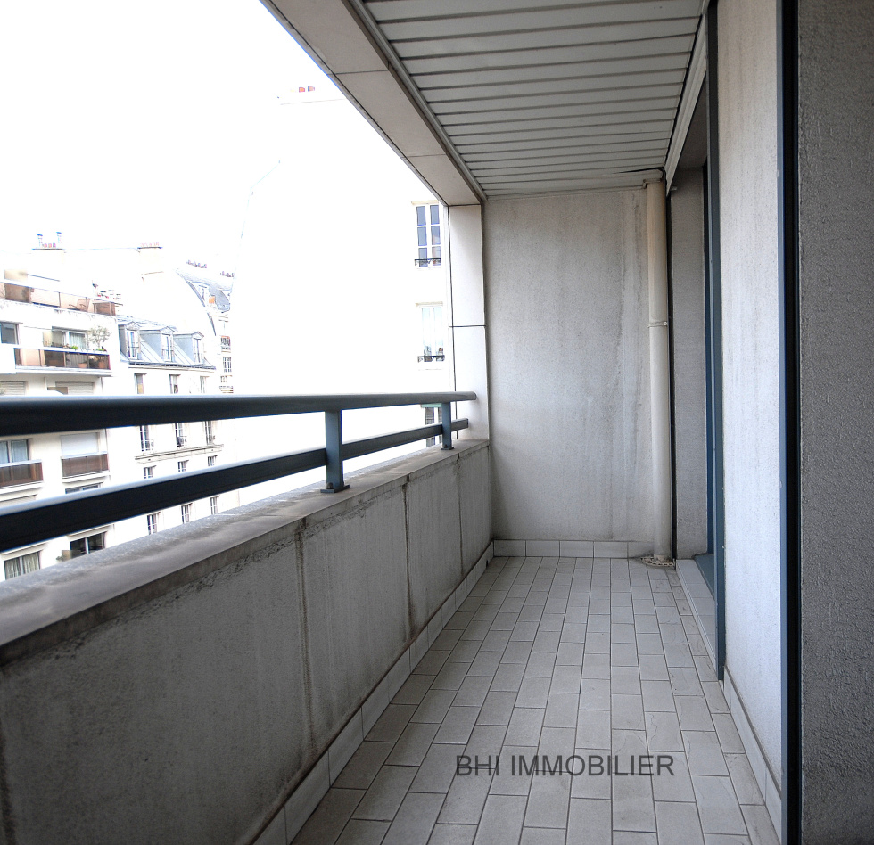 BALCON COTE CHAMBRE