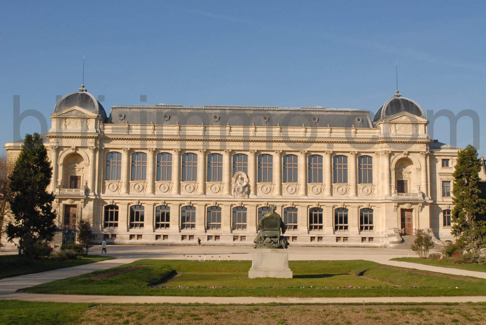 JARDIN DES PLANTES A 10 MINUTES A PIED