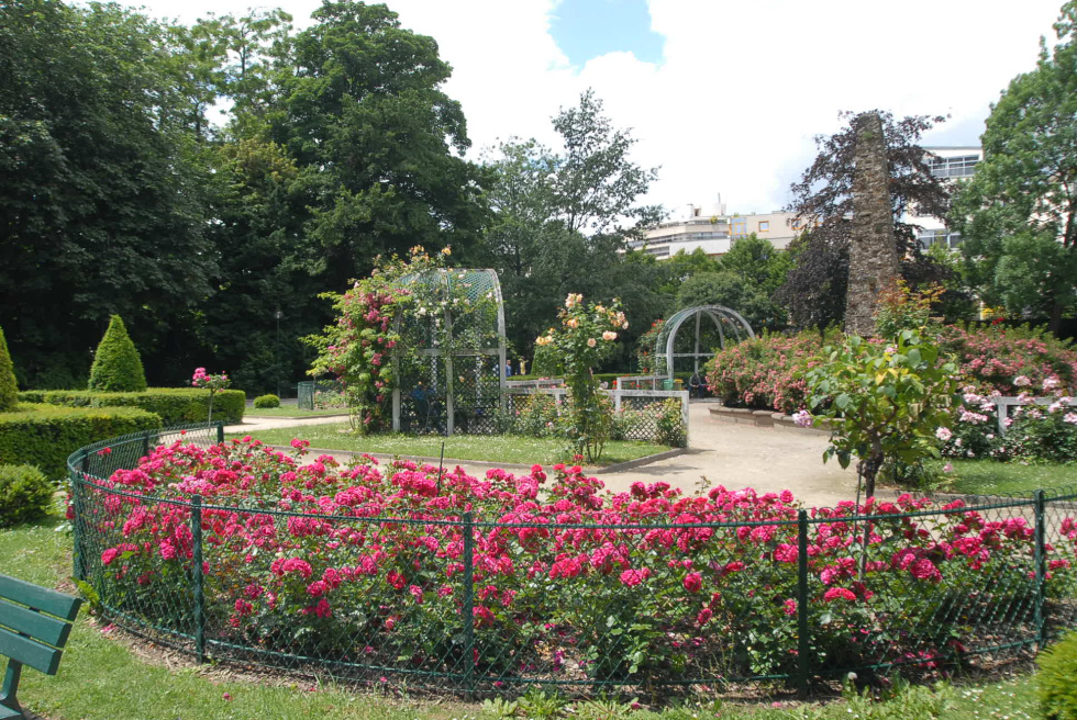 SQUARE RENE LE GALL A 7 MINUTES A PIED