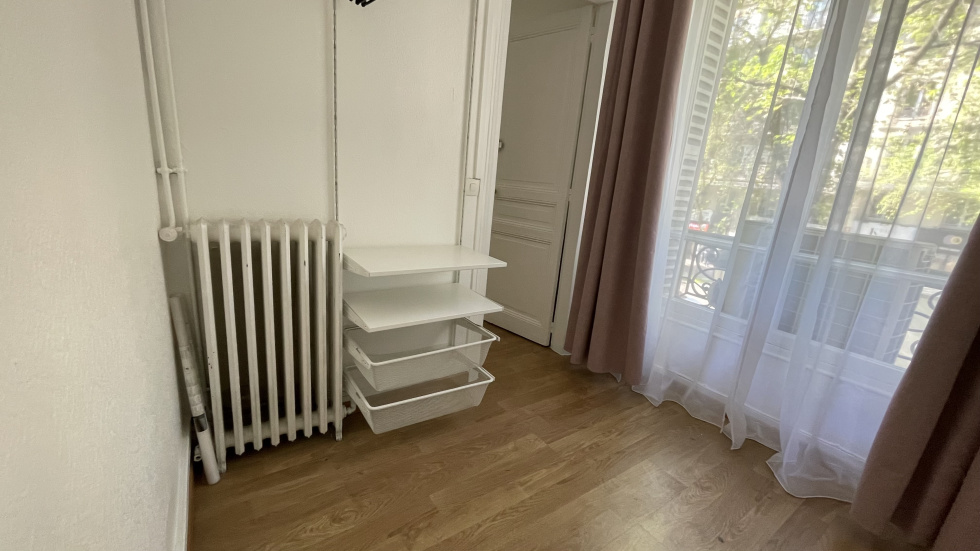 PIECE A L'ETAGE