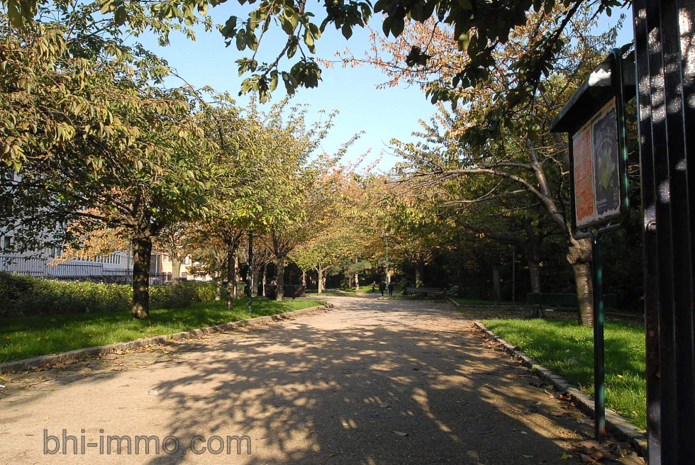 PARC GEORGES BRASSENS AU BOUT DE LA RUE